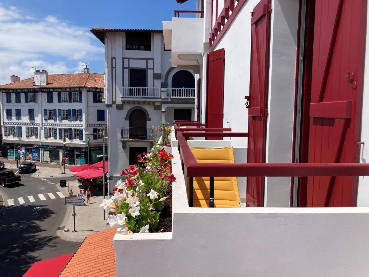 Superbe Appartement T3 Au Centre Plage .Parking Hendaye Εξωτερικό φωτογραφία
