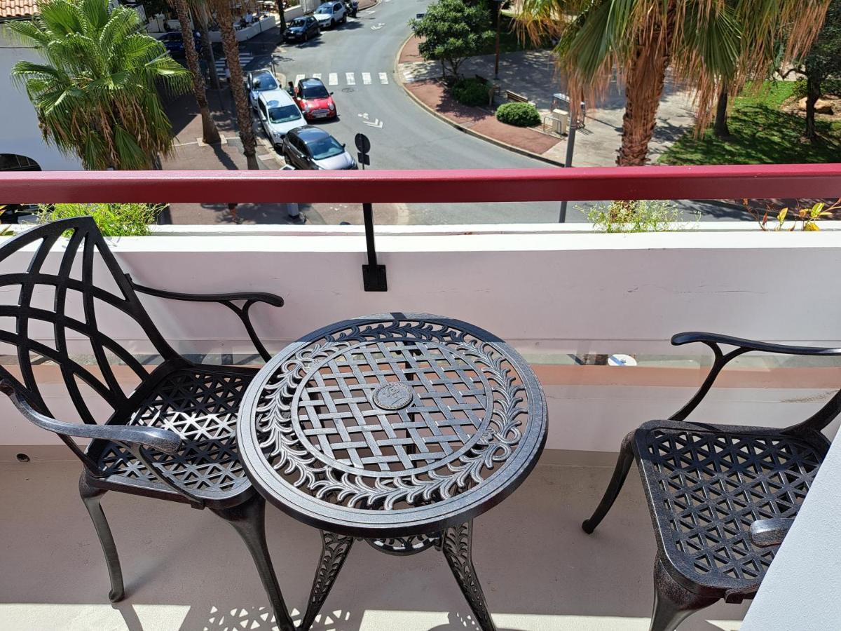 Superbe Appartement T3 Au Centre Plage .Parking Hendaye Εξωτερικό φωτογραφία